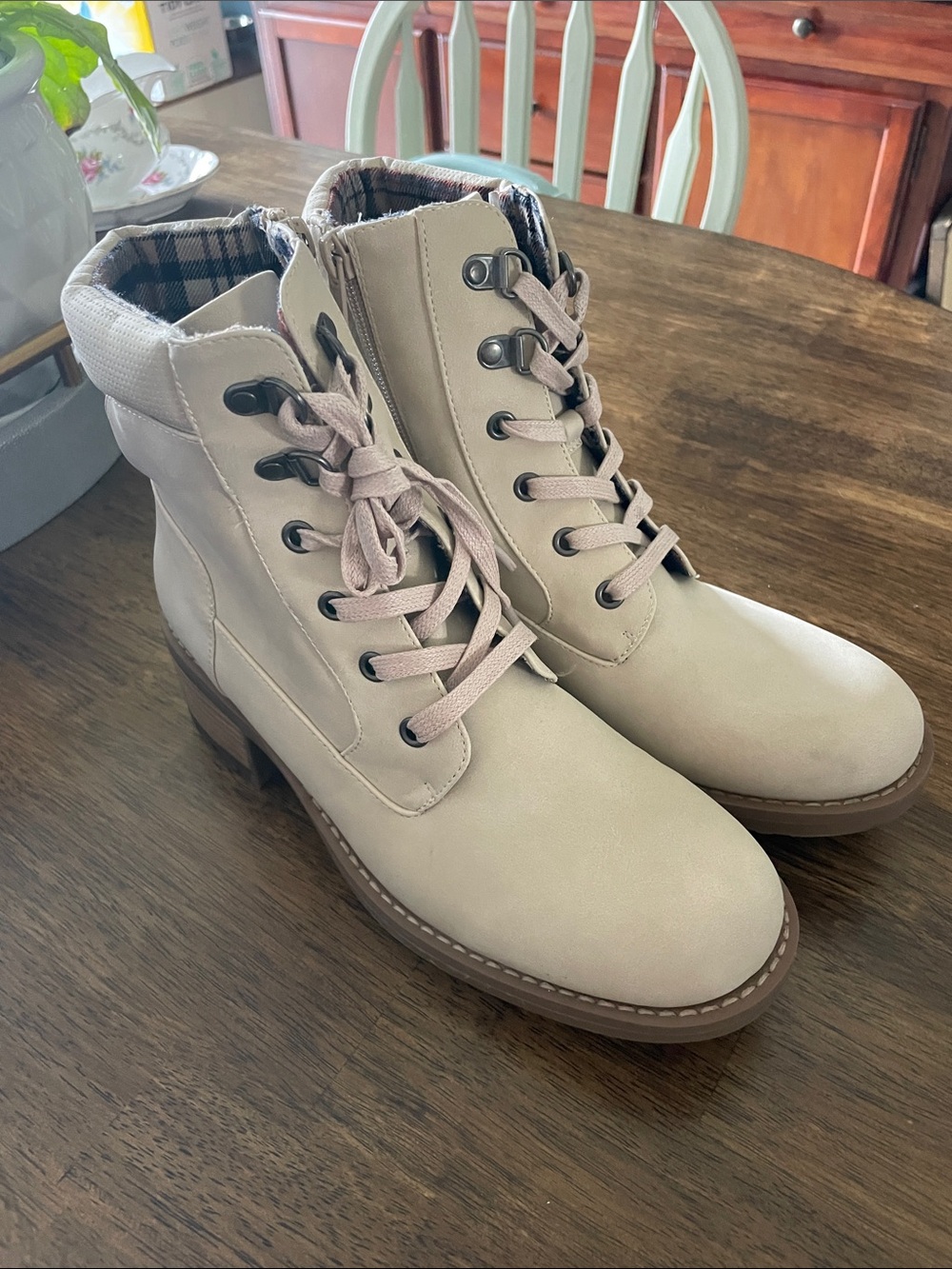 Women's Neutral Lace-Up Ankle Boots - Beige